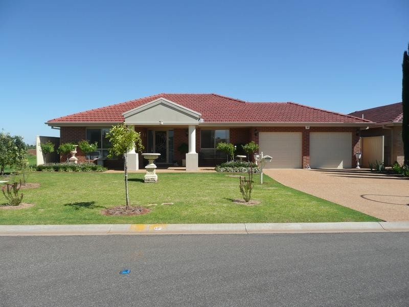 9 Boree Avenue, Griffith NSW 2680