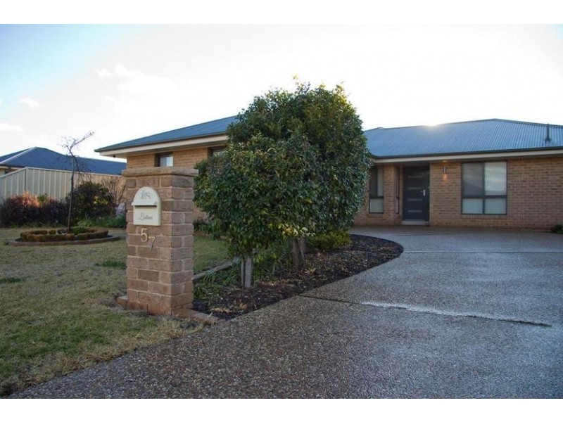 57 Hillam Drive, Griffith NSW 2680
