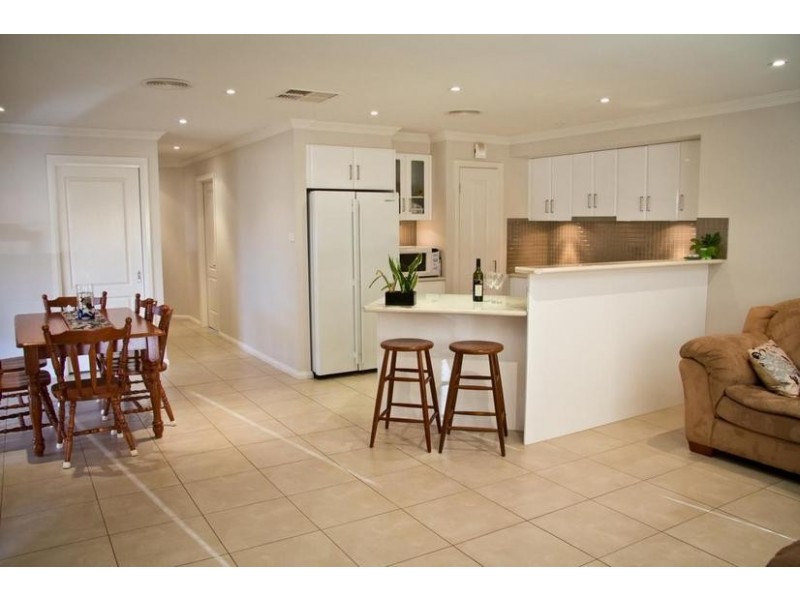 57 Hillam Drive, Griffith NSW 2680