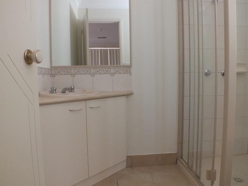 6 Albion Brove, Griffith NSW 2680