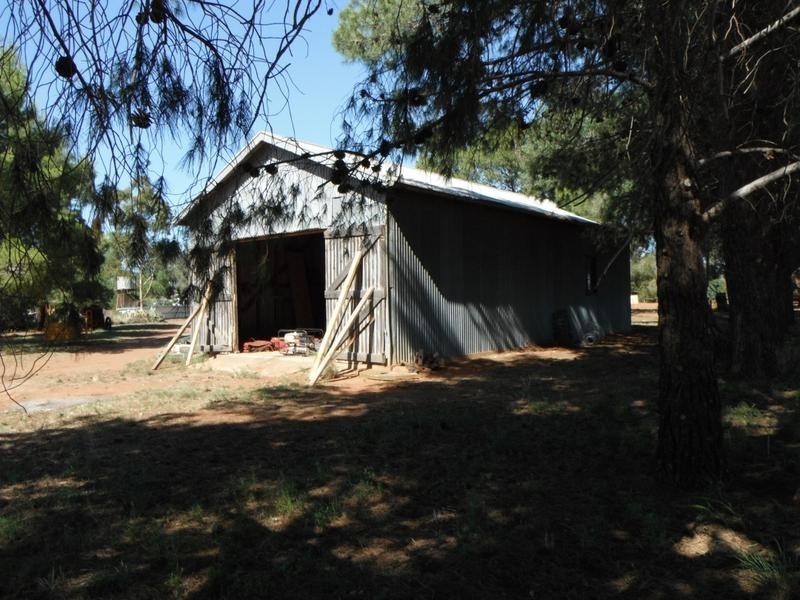 11 Sandy Creek Road, Moombooldool, Barellan NSW 2665