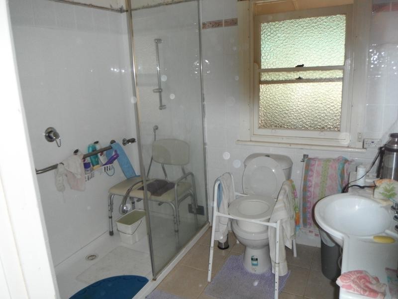 11 Sandy Creek Road, Moombooldool, Barellan NSW 2665