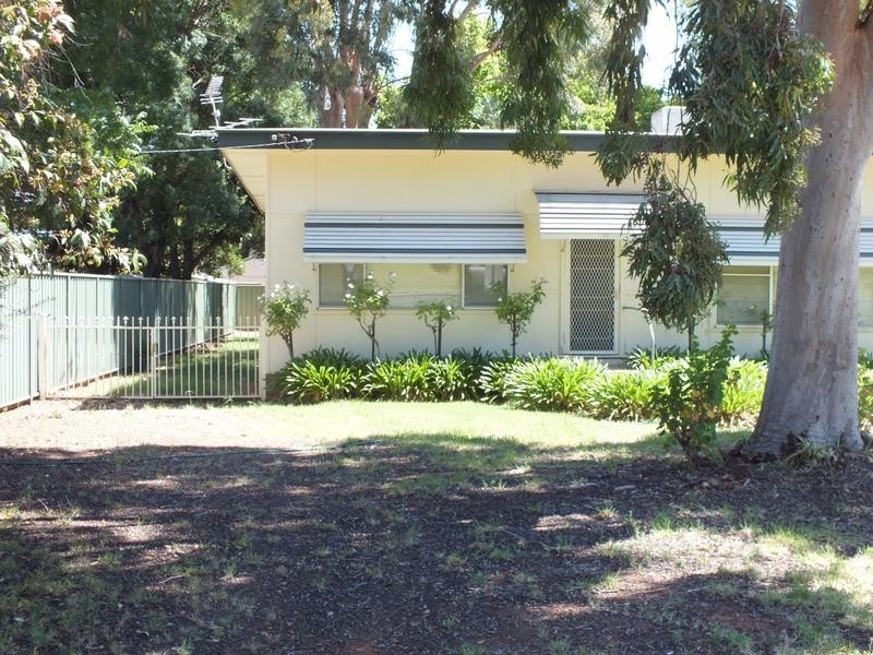24 Thomson Street, Griffith NSW 2680