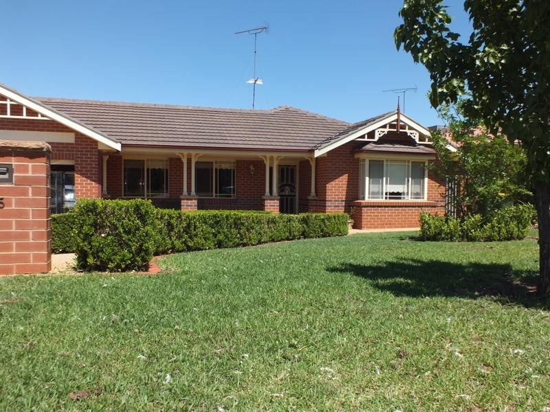 35 Robertson Street, Griffith NSW 2680