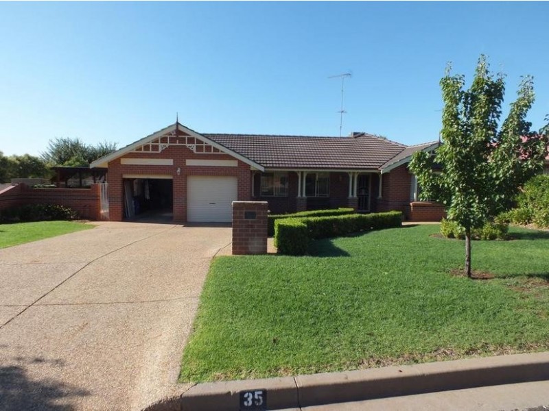 35 Robertson Street, Griffith NSW 2680