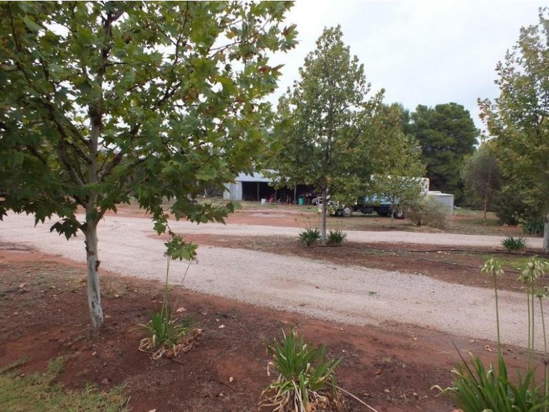 14 West Road, Nericon NSW 2680