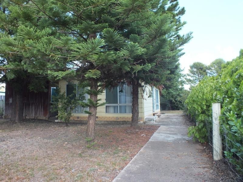 3 Carrington Street, Darlington Point NSW 2706