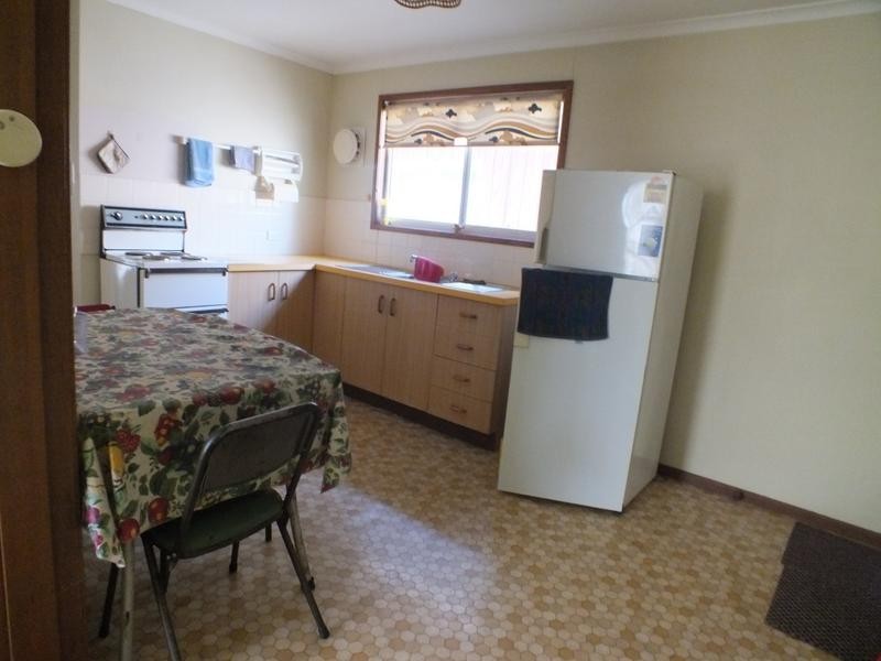 3 Carrington Street, Darlington Point NSW 2706