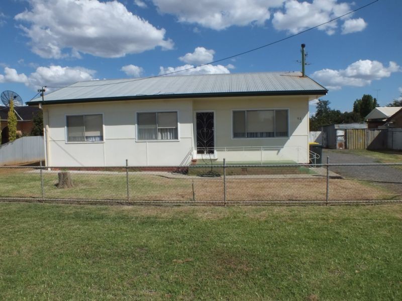 52 Wilga Street, Hanwood NSW 2680