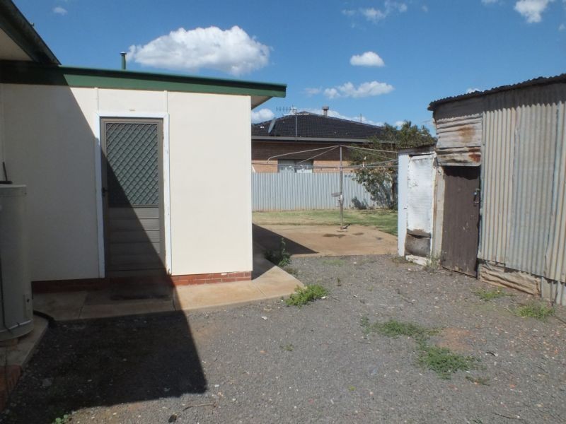 52 Wilga Street, Hanwood NSW 2680