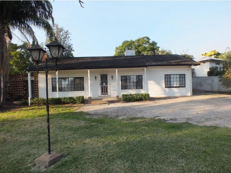 39 Gordan Avenue, Griffith NSW 2680
