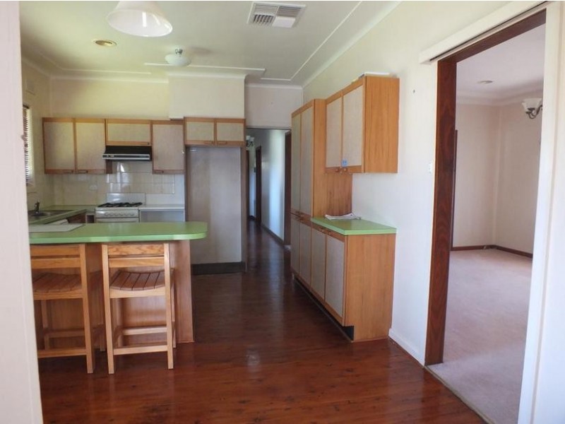 39 Gordan Avenue, Griffith NSW 2680