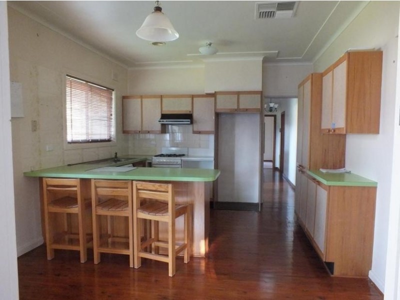 39 Gordan Avenue, Griffith NSW 2680