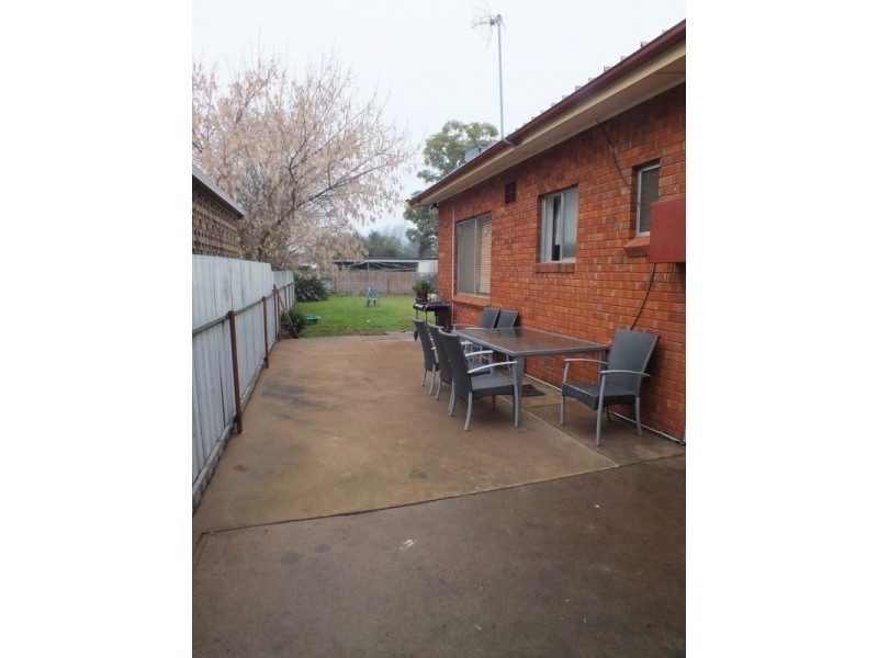 43 Probert Avenue, Griffith NSW 2680