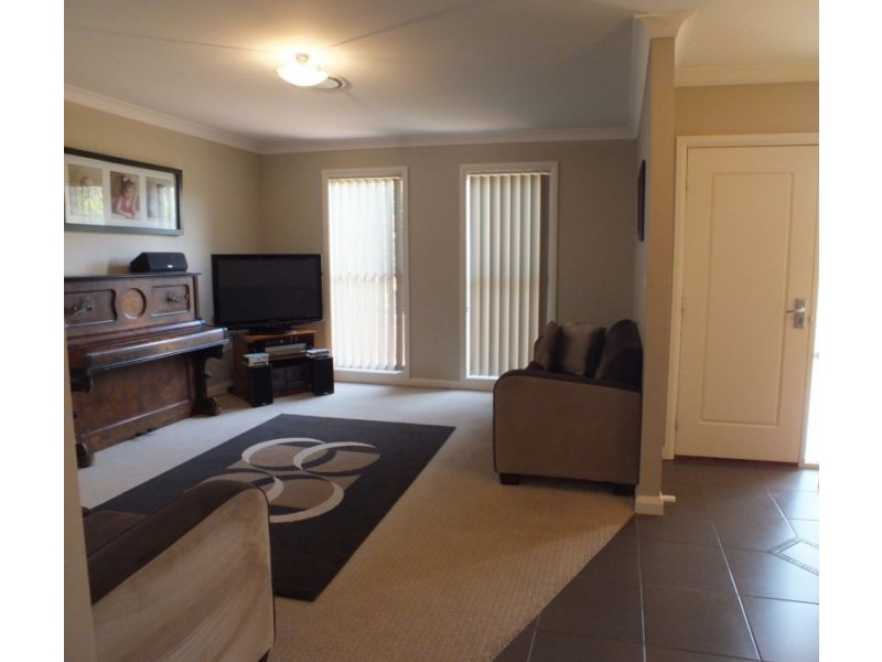 53 Nicholls Street, Griffith NSW 2680