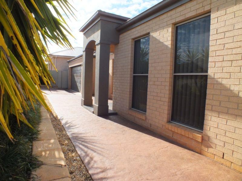 53 Nicholls Street, Griffith NSW 2680