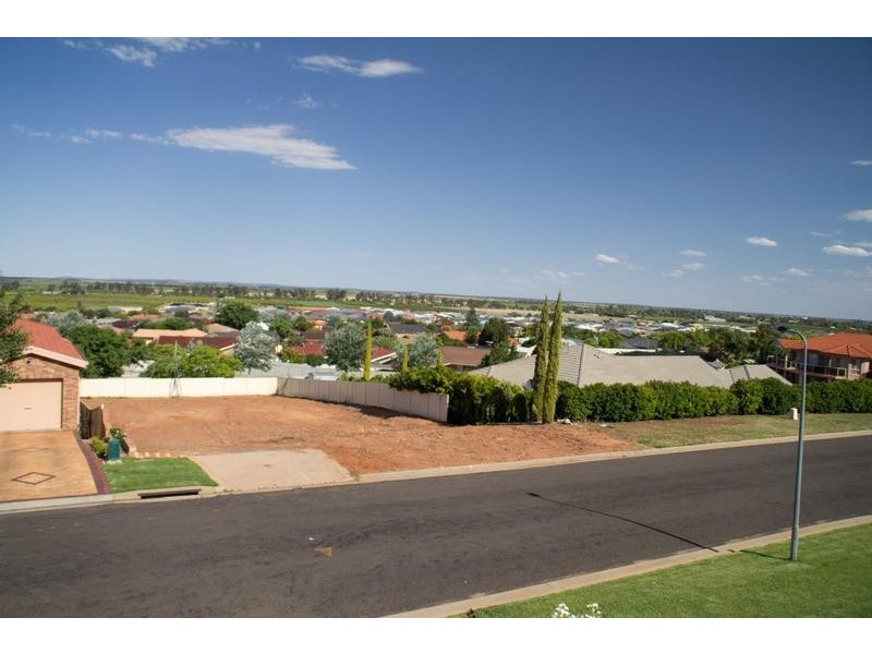 18 Waugh Street, Griffith NSW 2680