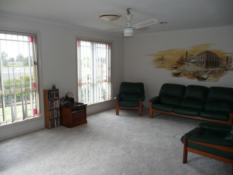 2A East Street, Yoogali NSW 2680