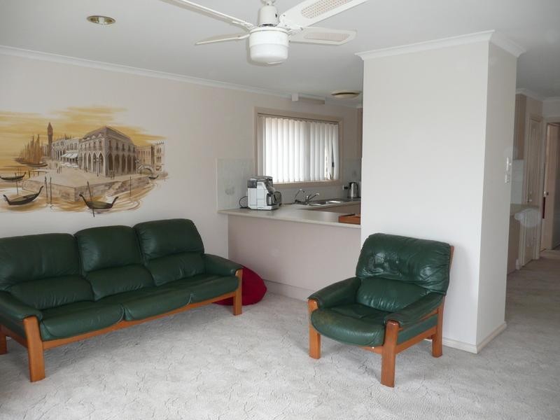 2A East Street, Yoogali NSW 2680