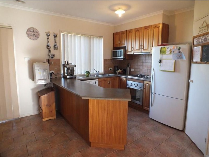 1 Altina Court, Yoogali NSW 2680