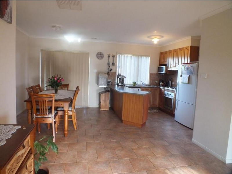 1 Altina Court, Yoogali NSW 2680