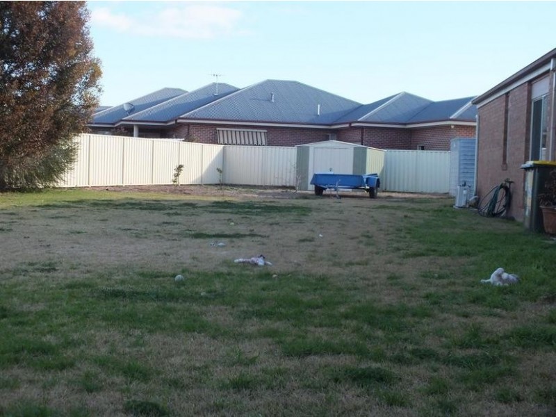 1 Altina Court, Yoogali NSW 2680