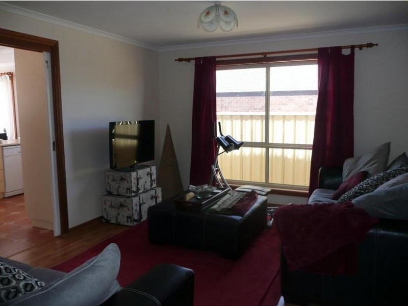 6A Dussin Street, Griffith NSW 2680