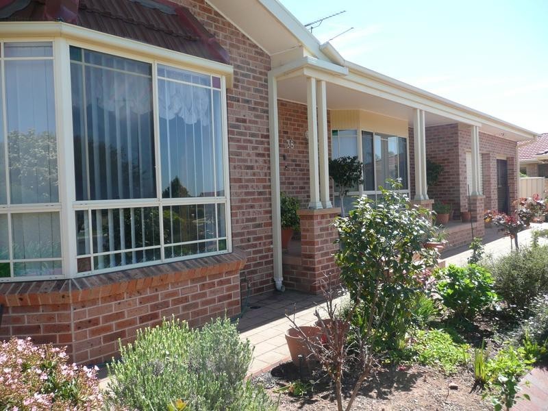 38 Robertson Street, Griffith NSW 2680