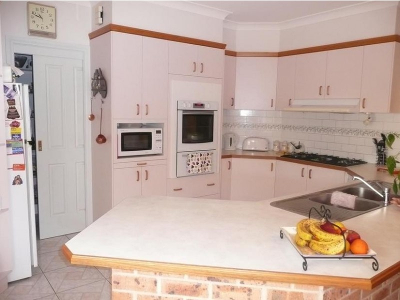 38 Robertson Street, Griffith NSW 2680