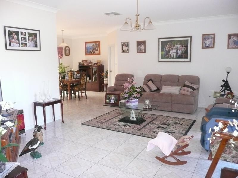 38 Robertson Street, Griffith NSW 2680