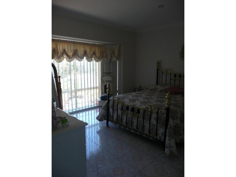 38 Robertson Street, Griffith NSW 2680