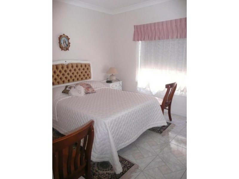 38 Robertson Street, Griffith NSW 2680