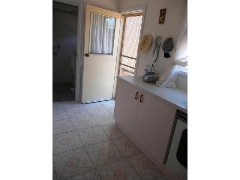 38 Robertson Street, Griffith NSW 2680