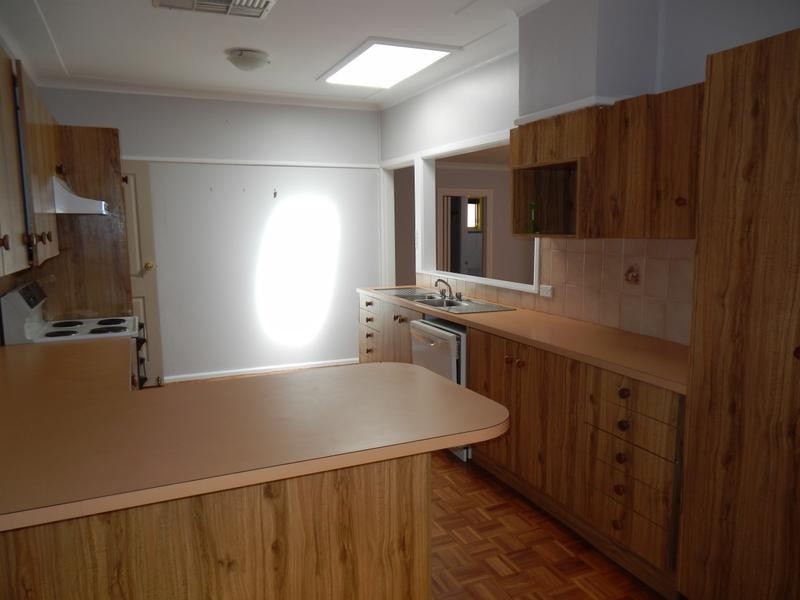 7 Youll Street, Griffith NSW 2680