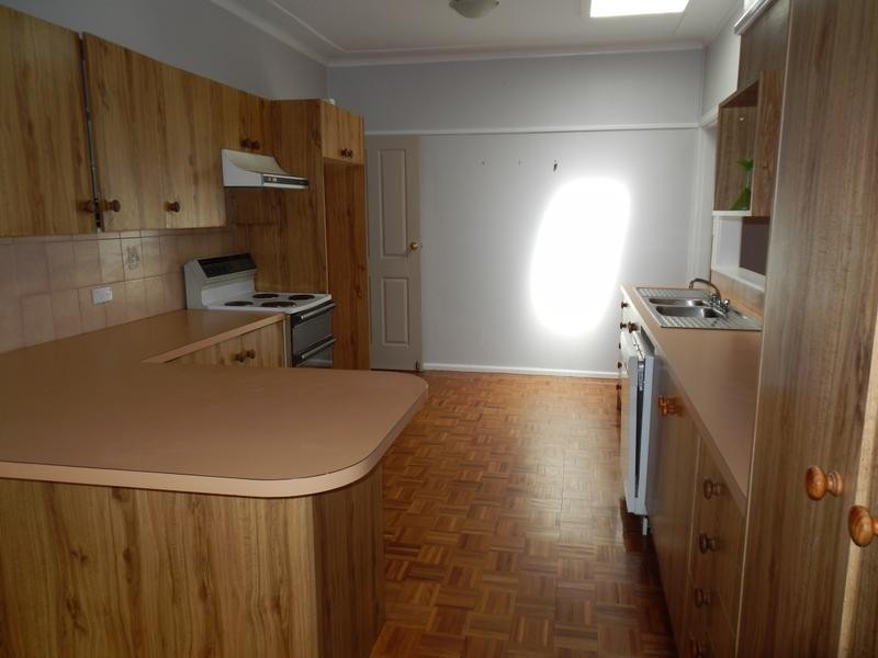 7 Youll Street, Griffith NSW 2680