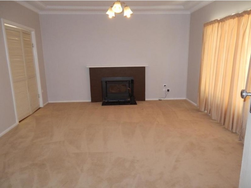 7 Youll Street, Griffith NSW 2680