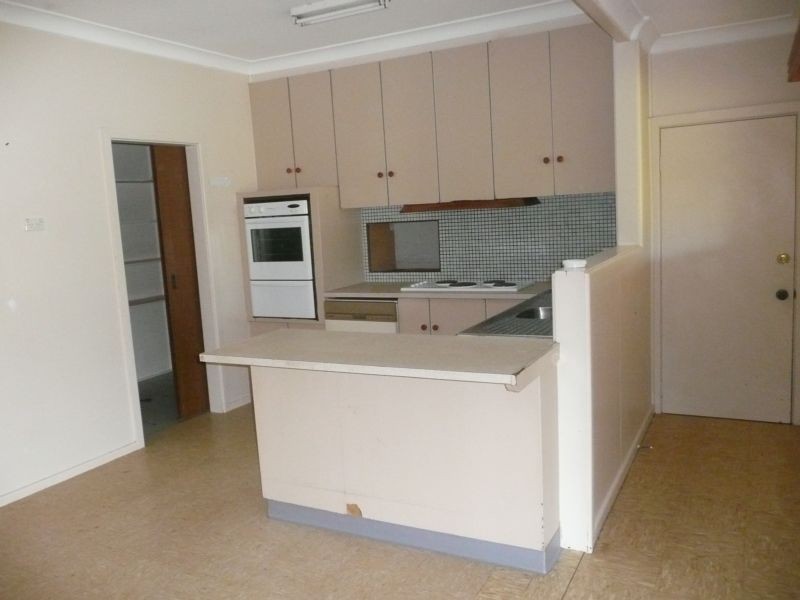 2 Dickson Street, Lake Wyangan NSW 2680