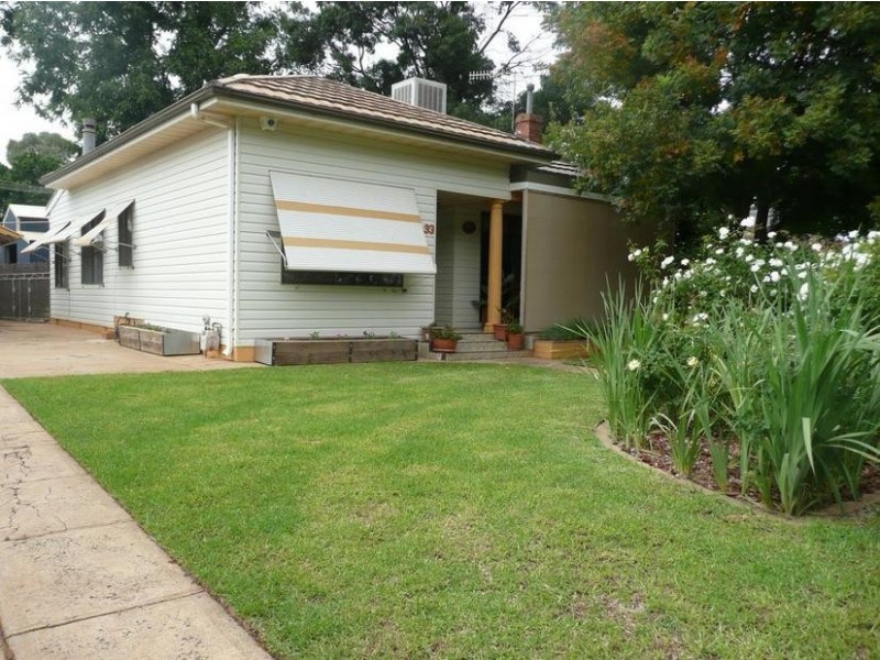 33 Groongal Avenue, Griffith NSW 2680