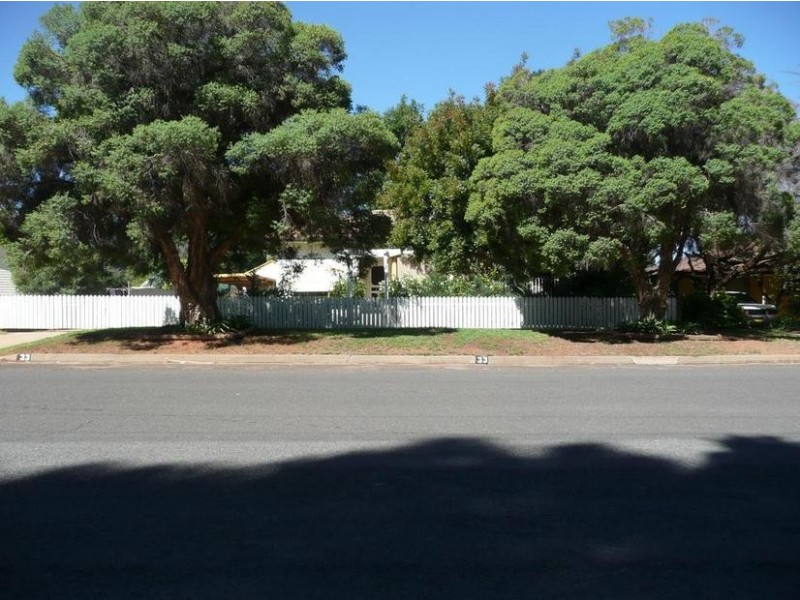 33 Groongal Avenue, Griffith NSW 2680
