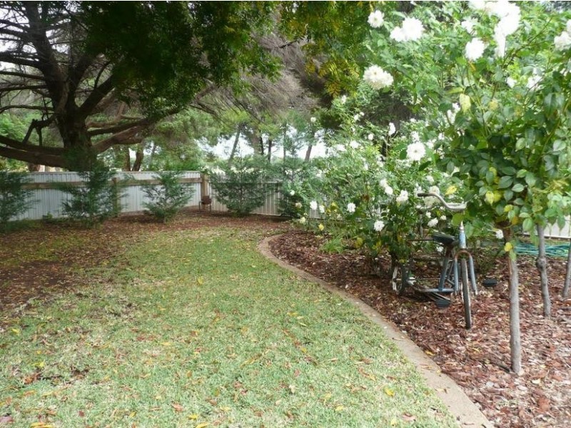 33 Groongal Avenue, Griffith NSW 2680