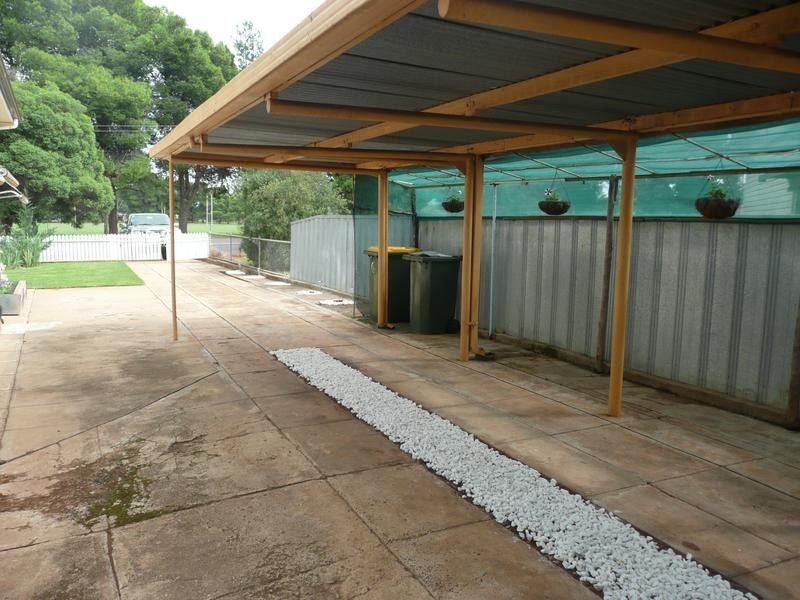 33 Groongal Avenue, Griffith NSW 2680