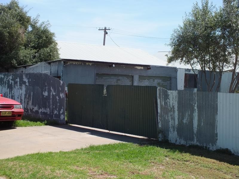 12 Yarran Street, Hanwood NSW 2680