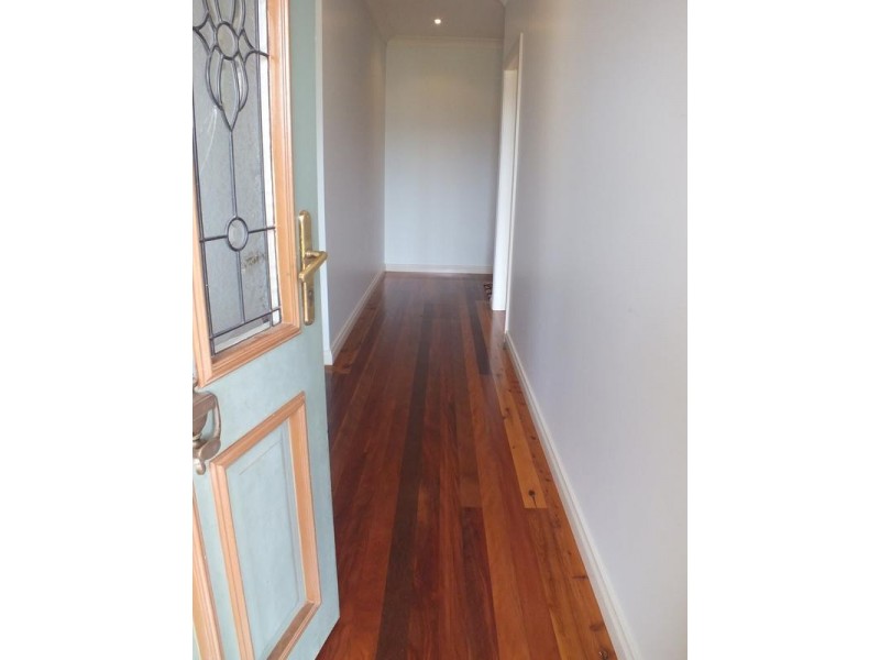 14 Dunvarleigh Crescent, Griffith NSW 2680