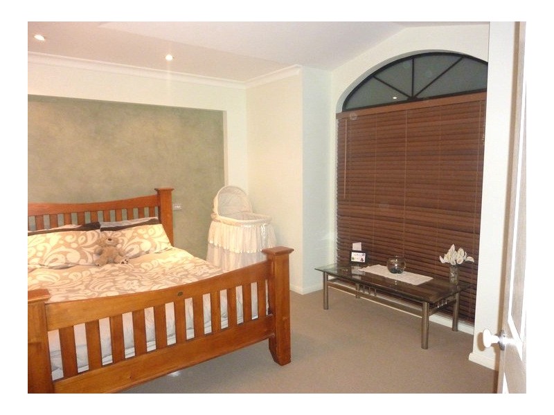 12 Hopbush Crescent, Griffith NSW 2680