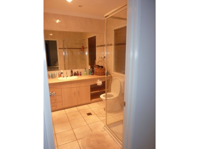 12 Hopbush Crescent, Griffith NSW 2680