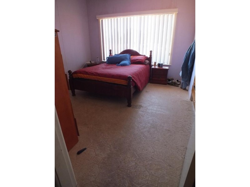 13 Moira Street, Goolgowi NSW 2652