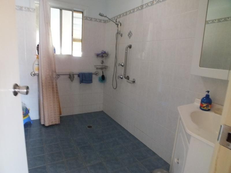 13 Moira Street, Goolgowi NSW 2652