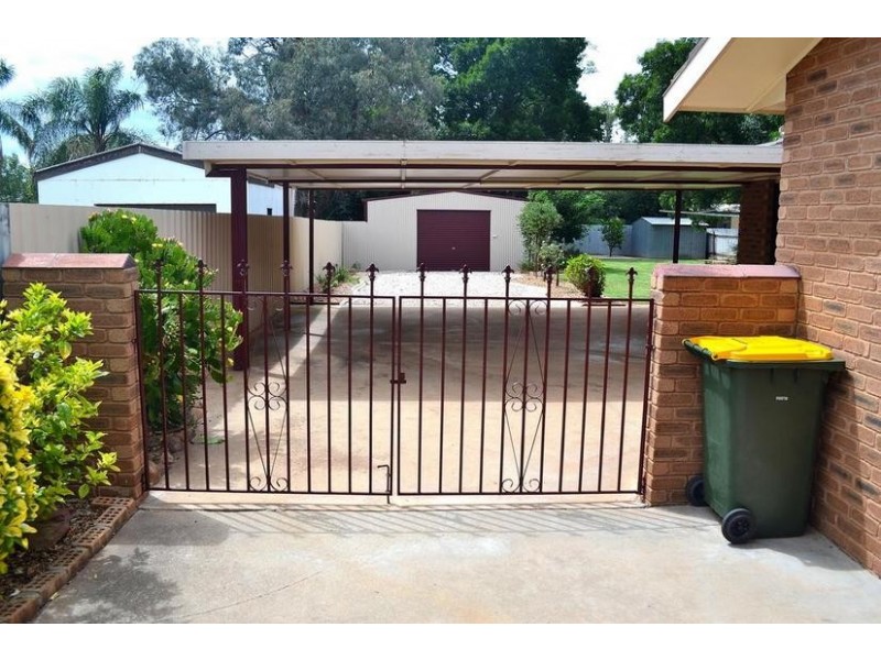 1 Davis Street, Beelbangera NSW 2680