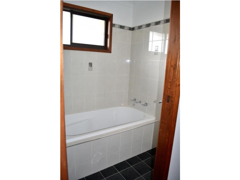 1 Davis Street, Beelbangera NSW 2680