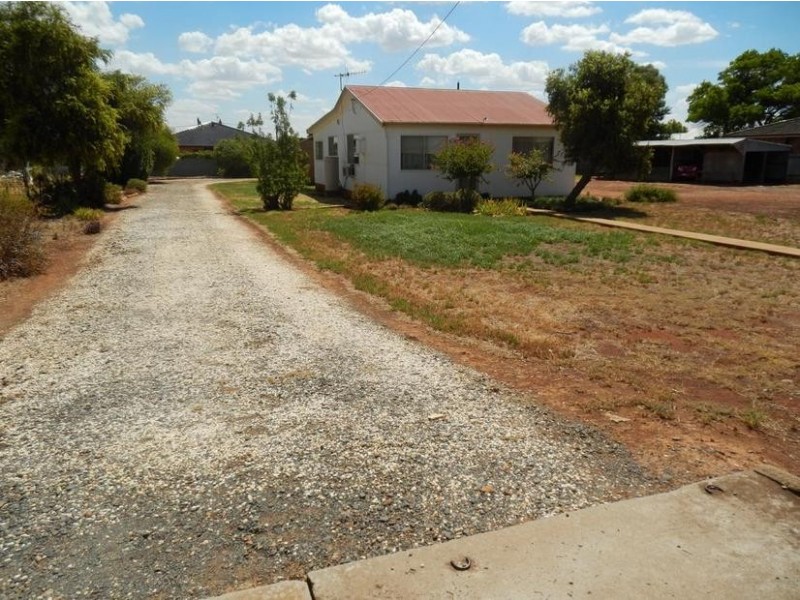 130-132 Erskine Road, Griffith NSW 2680